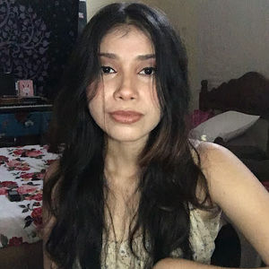 Meet your Posher, Dayanara